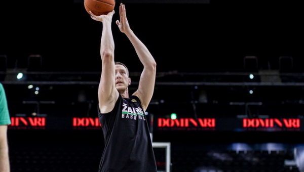 Oficialu: R. Šmitas už išpirką keliasi į „Anadolu Efes“
